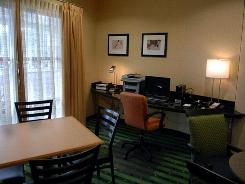 Springhill Suites By Marriott Wheeling Triadelphia Area Стая снимка